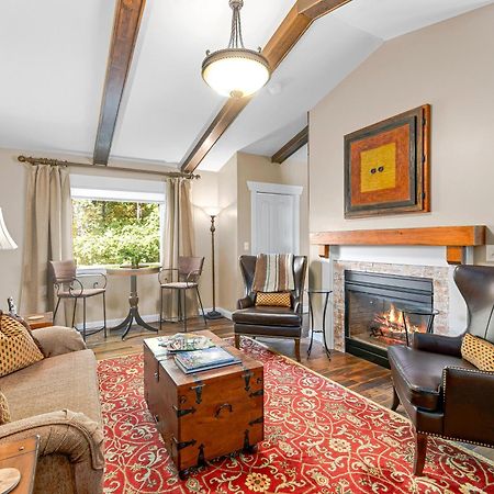 Bed & Breakfast On Tiffany Hill Mills River Экстерьер фото