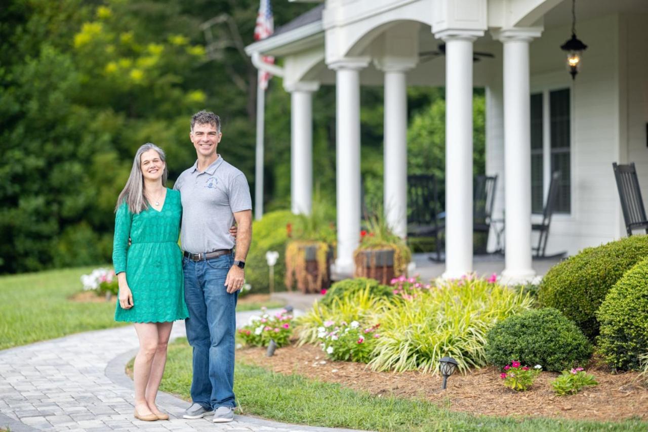 Bed & Breakfast On Tiffany Hill Mills River Экстерьер фото