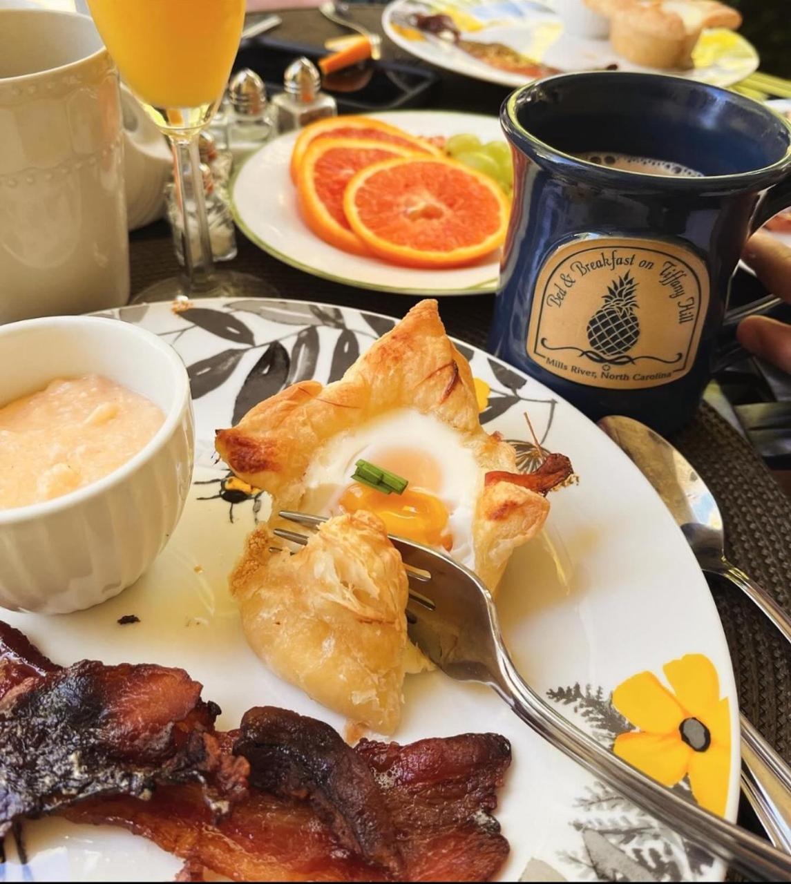 Bed & Breakfast On Tiffany Hill Mills River Экстерьер фото